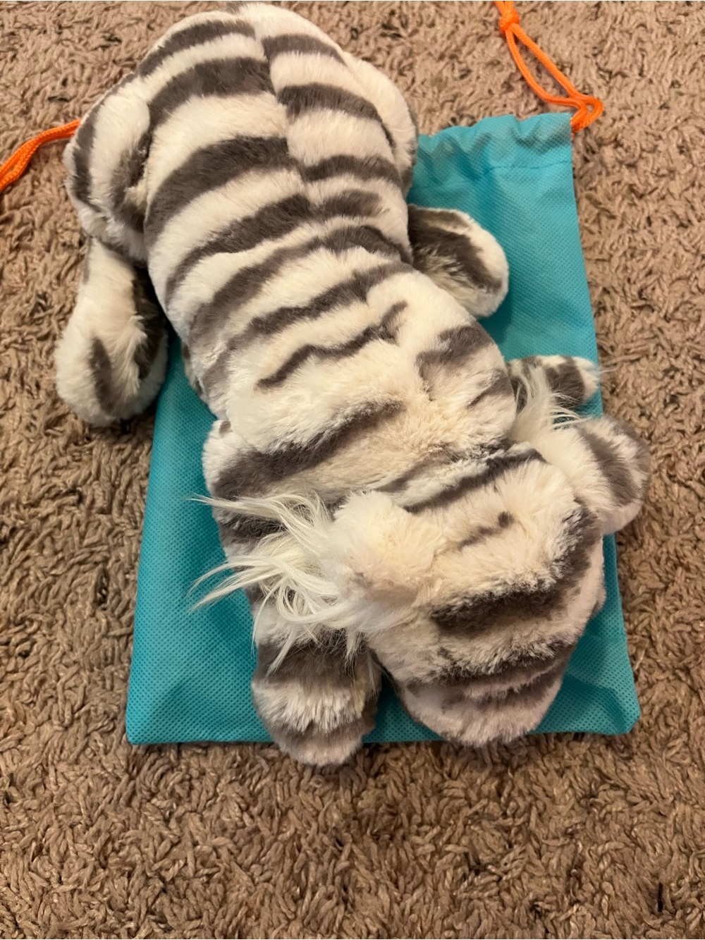 NWY Jellycat Sasha Snow Tiger Retired